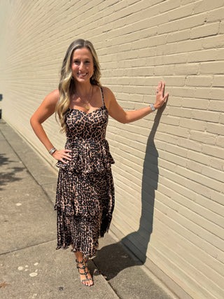 Leopard Print Sweetheart Neckline Midi Dress